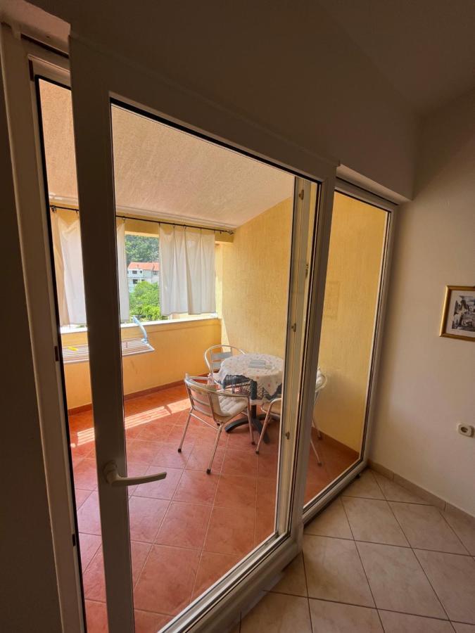 Apartments And Rooms Markovski Palit Exterior photo