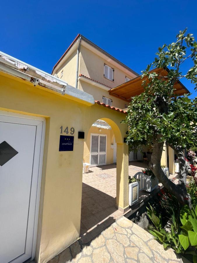 Apartments And Rooms Markovski Palit Exterior photo