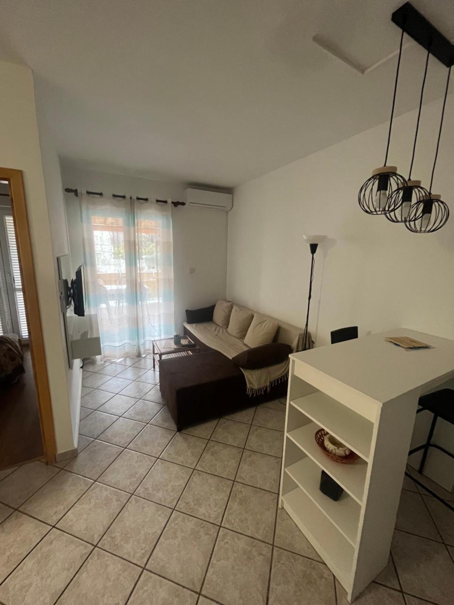 Apartments And Rooms Markovski Palit Exterior photo