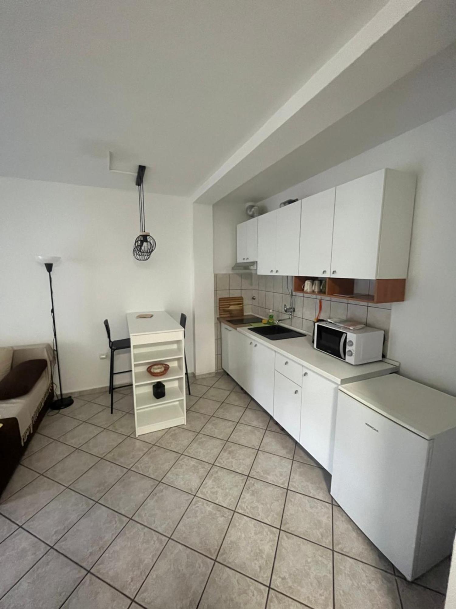 Apartments And Rooms Markovski Palit Exterior photo