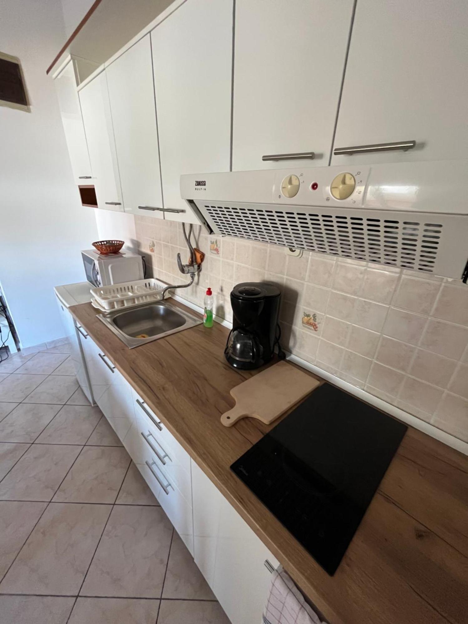 Apartments And Rooms Markovski Palit Exterior photo
